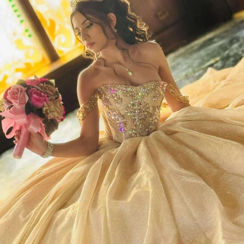 Блестящие золотые платья quinceanera