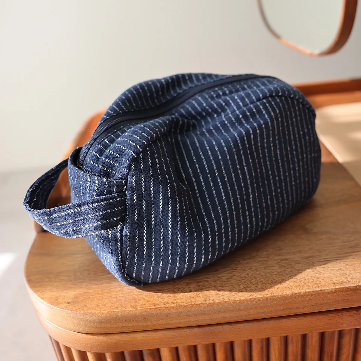 Ручные вместительные косметички для мужчин и женщин - Фотография_2