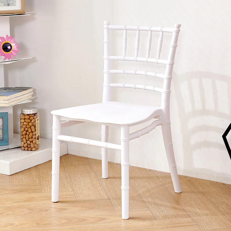 Красочный детский стул