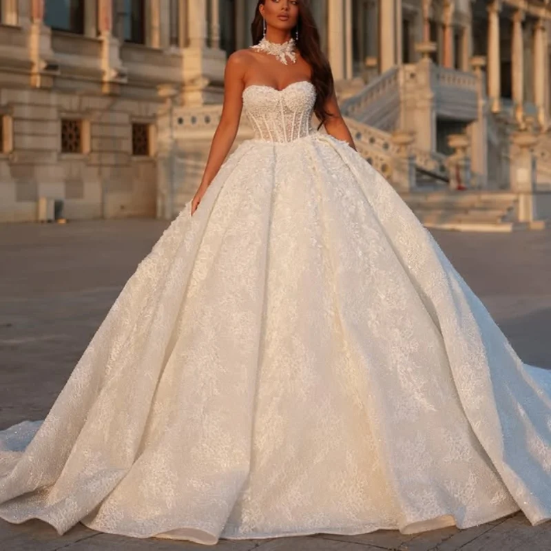 Роскошные белые элегантные свадебные - Фотография_2