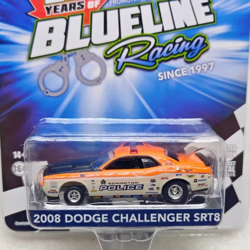 Green light 1:64 2008 challenger r/t-edmonton