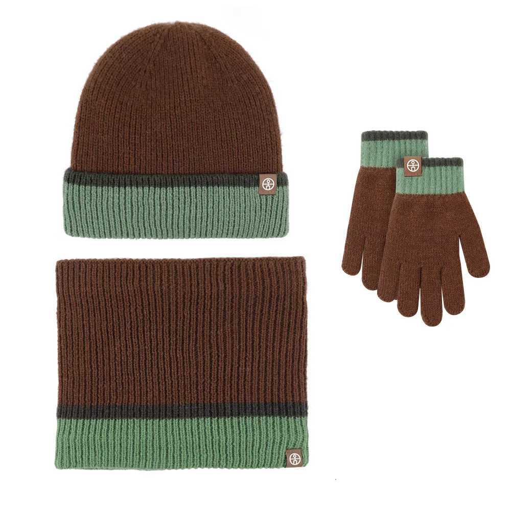 Набор из трех предметов: теплая и холодная шапка - Фотография_5