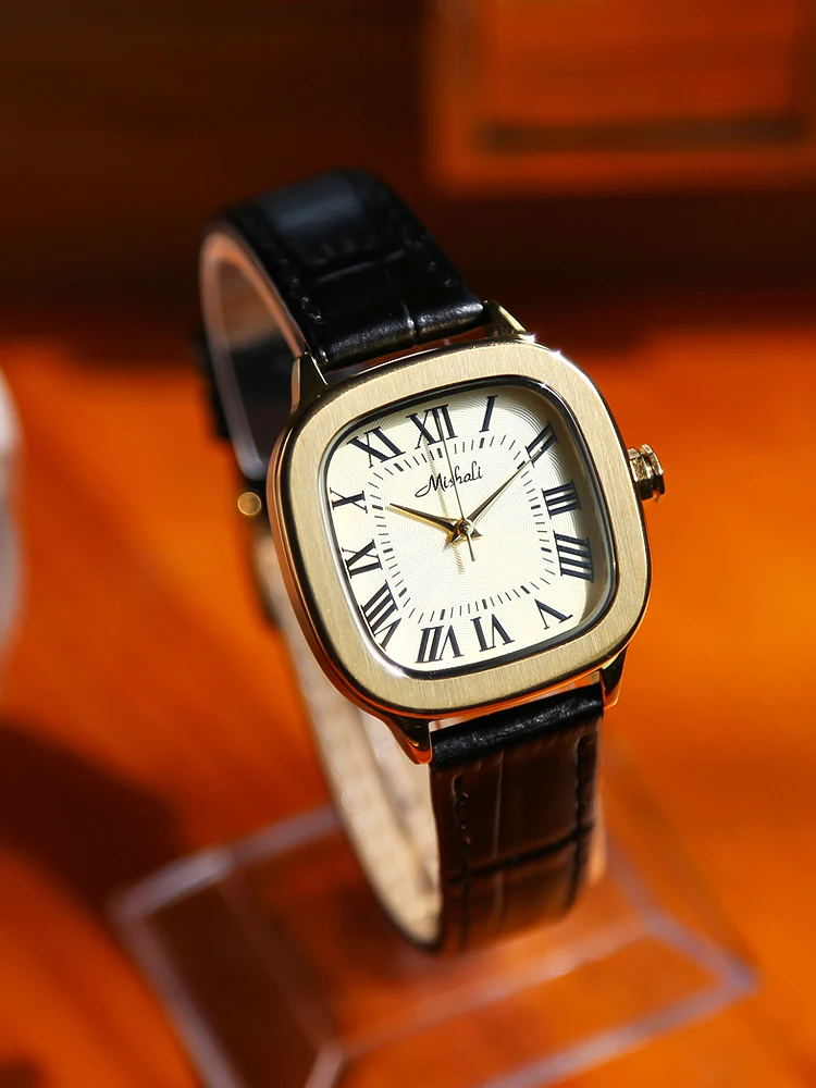 Оригинальные женские часы