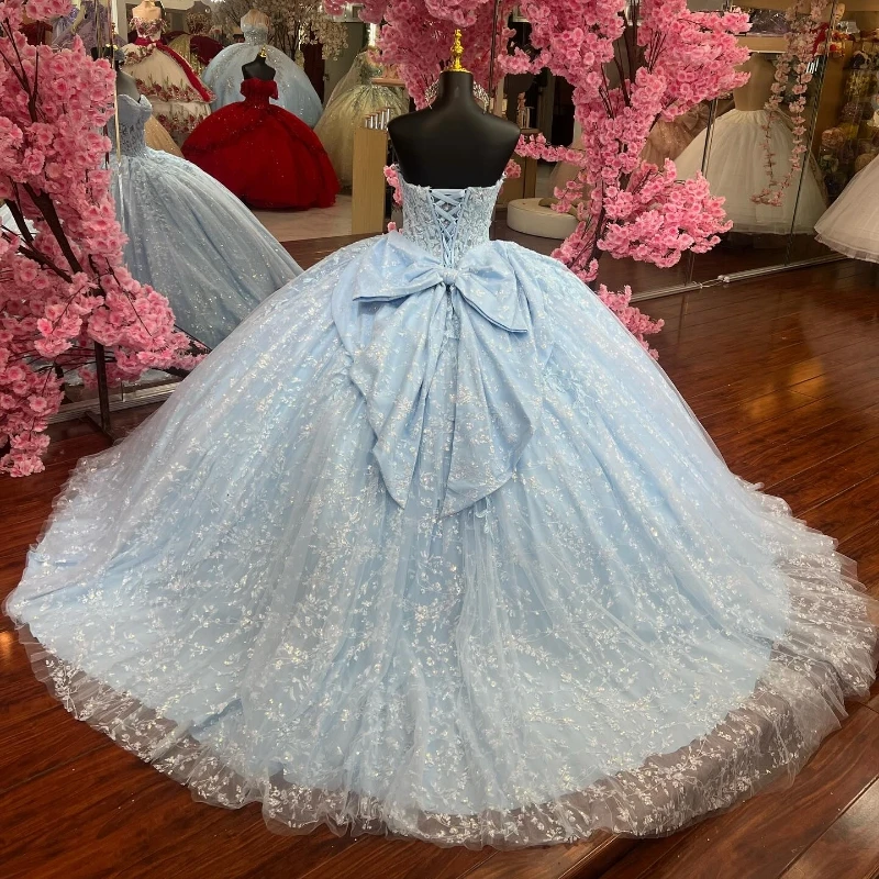 Блестящее бальное платье небесно-голубого цвета - Фотография_2