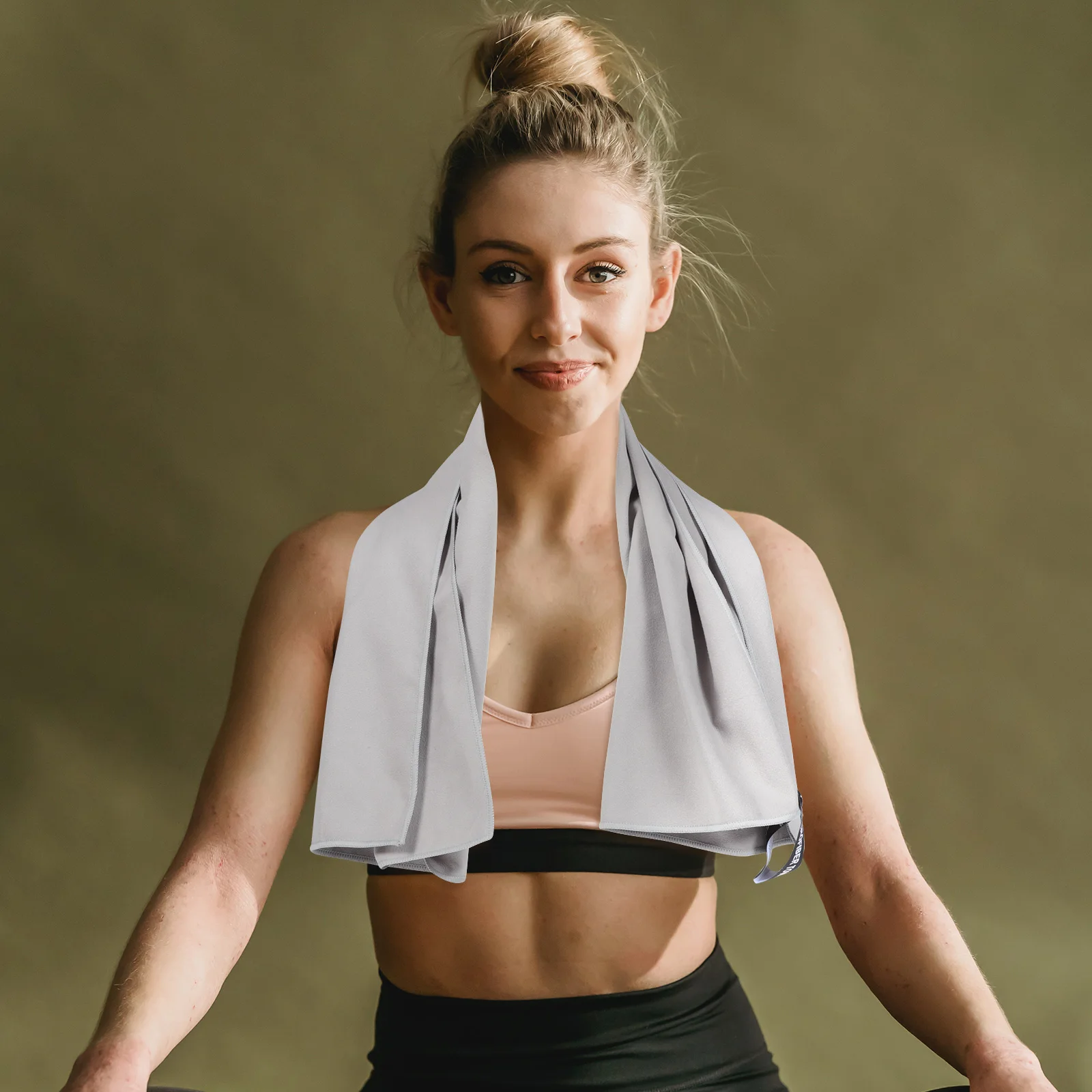 Быстросохнущее спортивное полотенце из микрофибры - Фотография_4