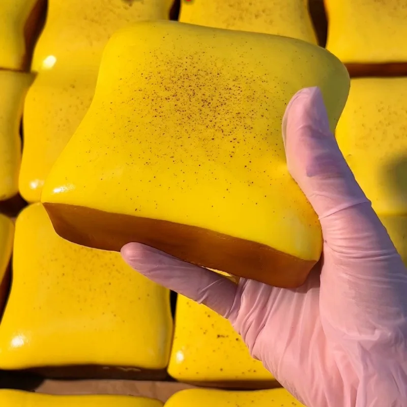 Мягкая игрушка с имитацией тостового хлеба