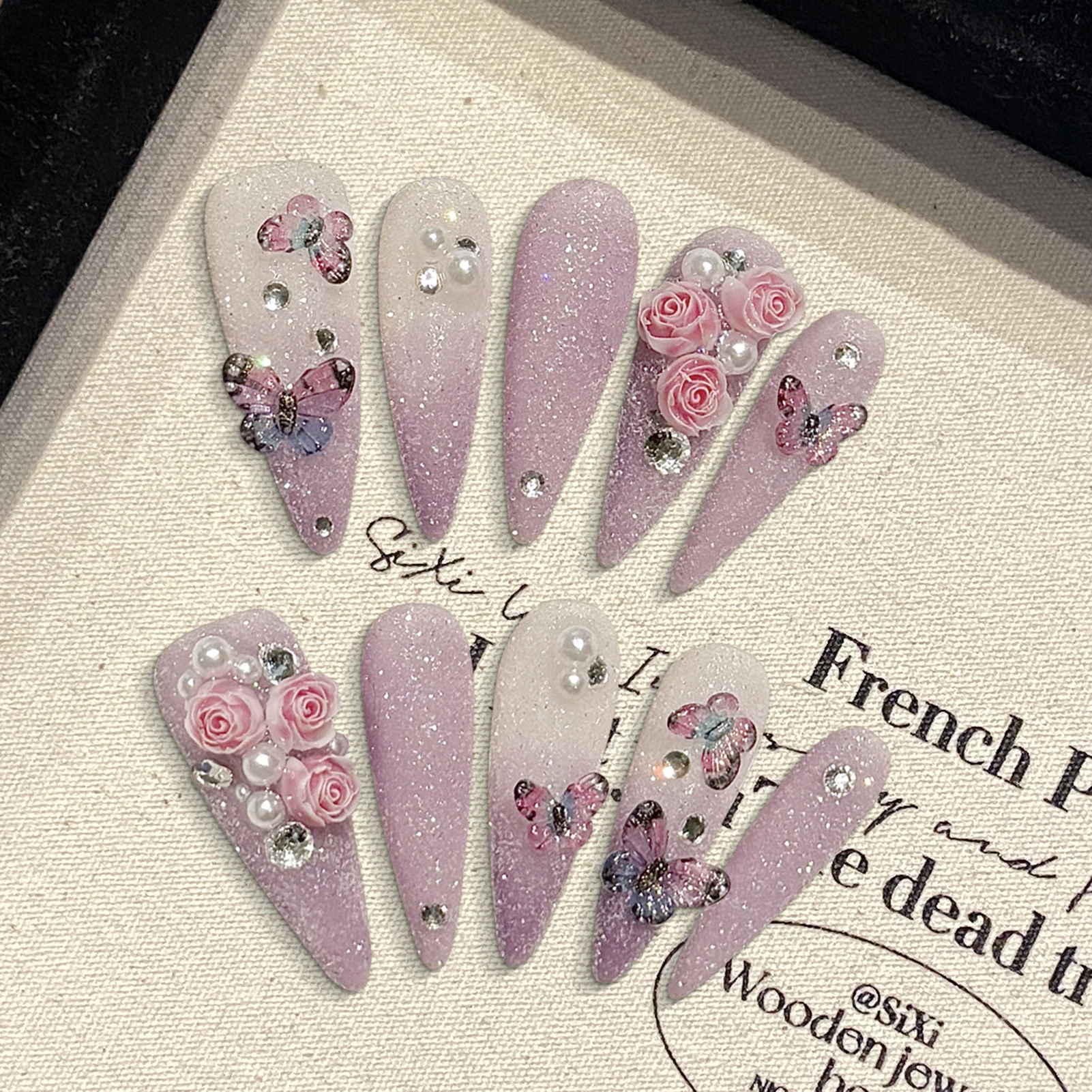 Длинные накладные ногти ручной работы на шпильке