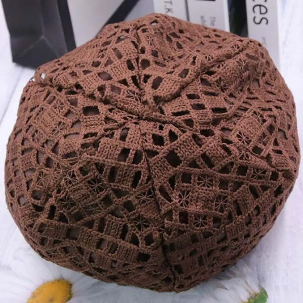 Шапка-бини с вышивкой и цветком - Фотография_4