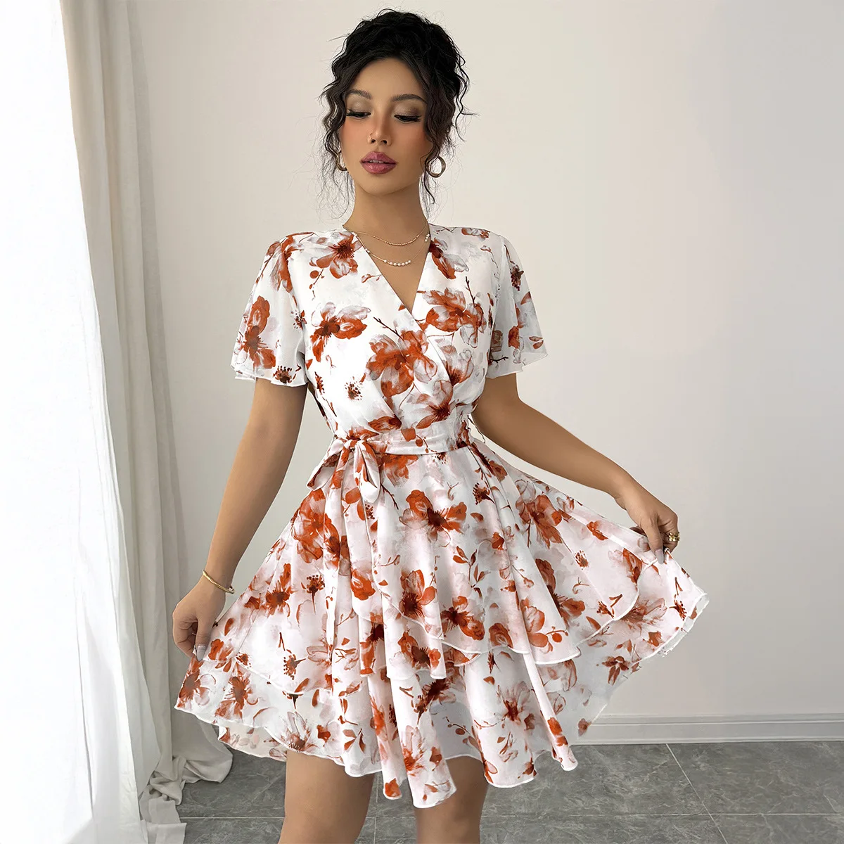 Платье с цветочным принтом - Фотография_2