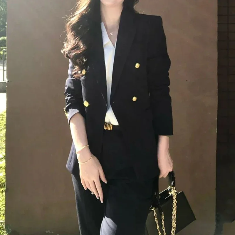 Французский черный профессиональный костюм - Фотография_5