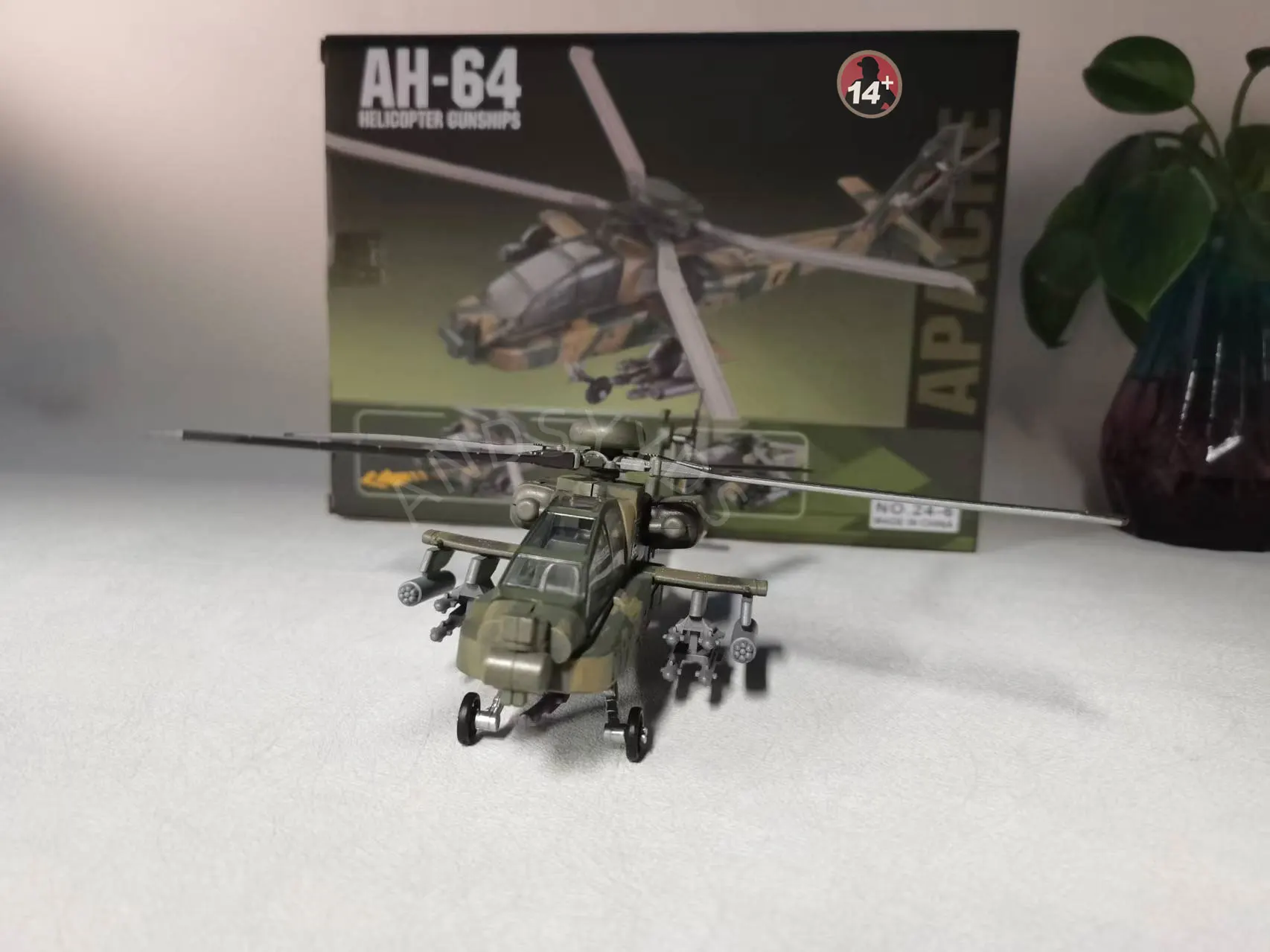 1:72 ah64 игрушечная модель вертолета - Фотография_5