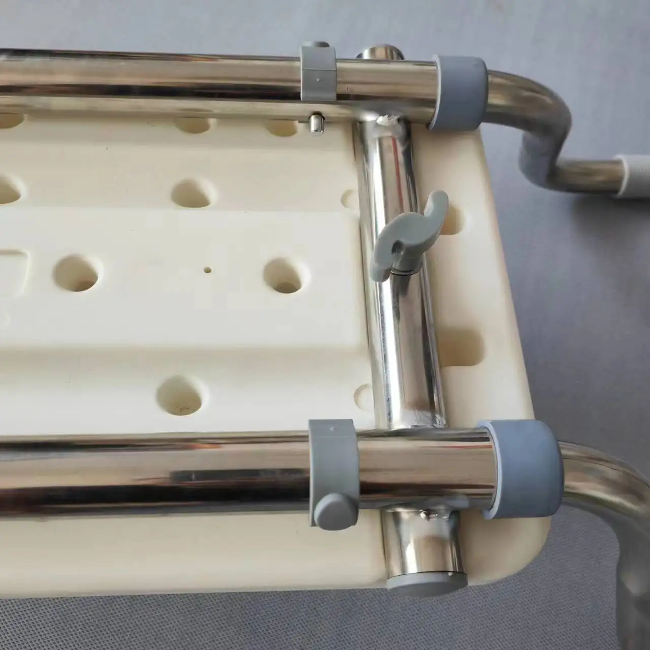 Нескользящий стул для ванны из нержавеющей стали - Фотография_3