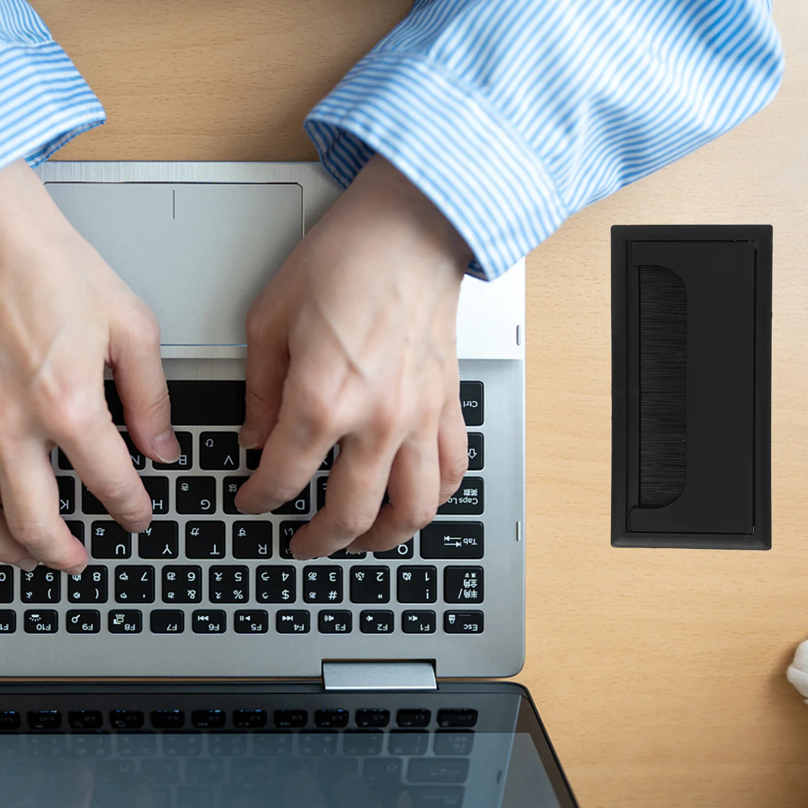 Втулки для настольного кабеля - Фотография_6