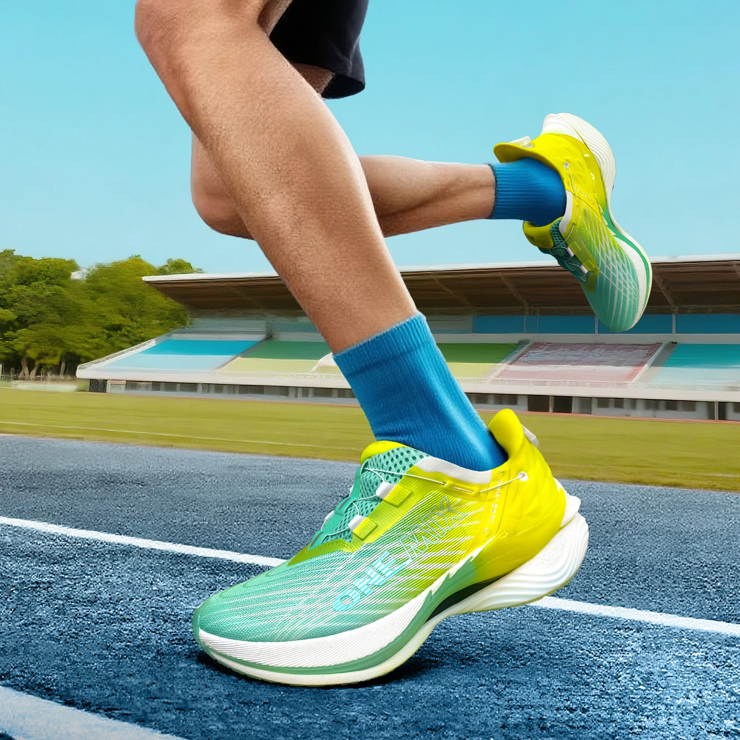 Новые гоночные кроссовки для марафонского бега с карбоновой пластиной - Фотография_2