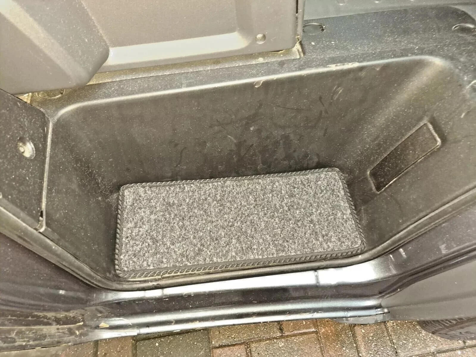 Противоскользящие коврики для кабины водителя автодома - Фотография_4