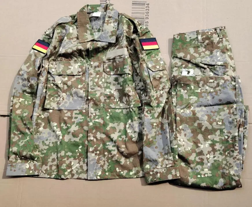 Немецкая вездеходная камуфляжная форма flecktarn