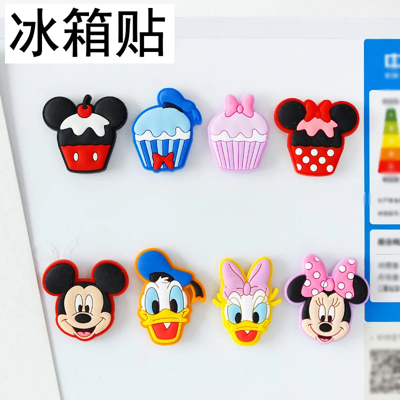 Силиконовый магнит на холодильник disney