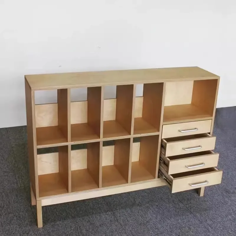 Шкаф-перегородка из цельного дерева от пола до потолка - Фотография_3