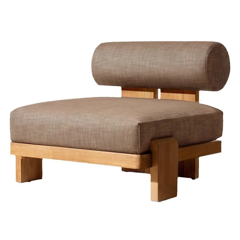 Уличный диван, двор