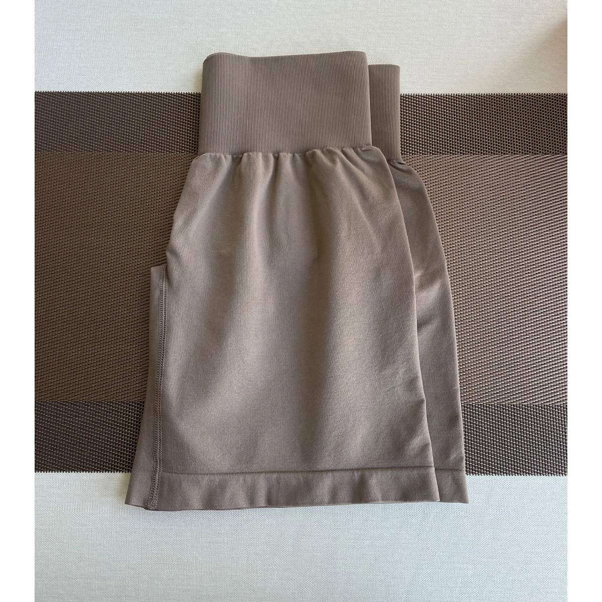 Tkitk однотонные бесшовные шорты из спандекса - Фотография_2