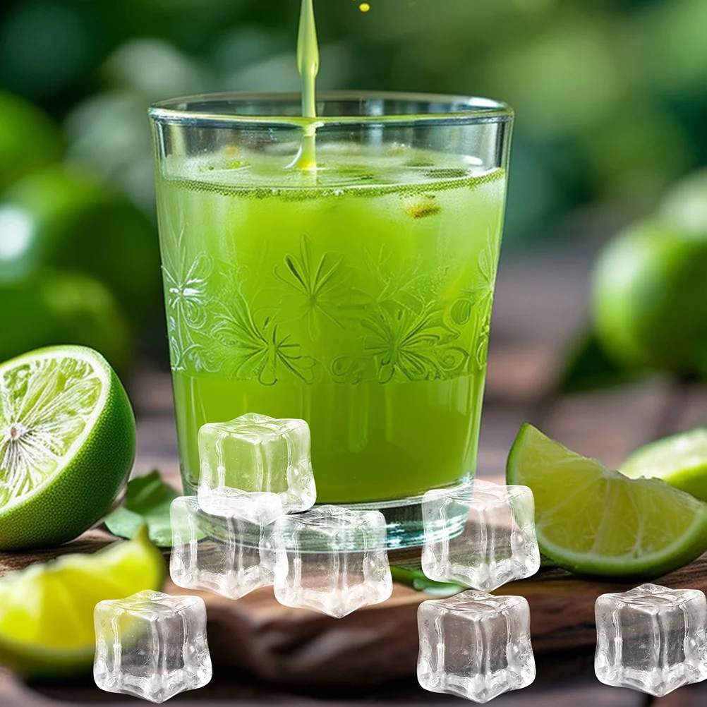 Прозрачные поддельные кубики льда