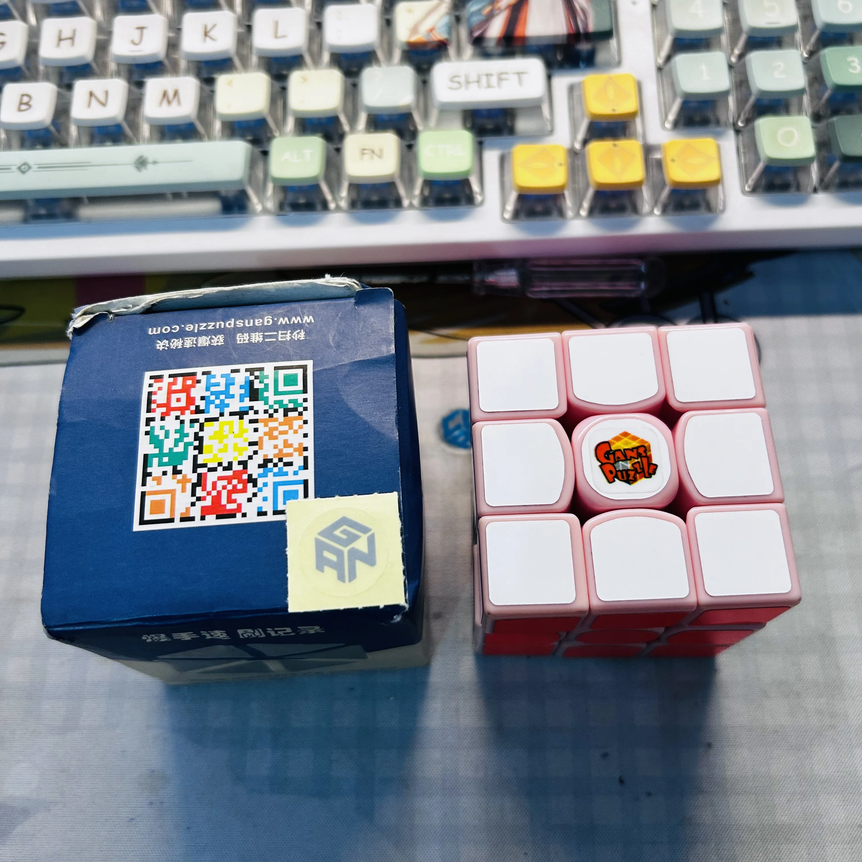Gan357 черный розовый 3x3 куб gan - Фотография_4