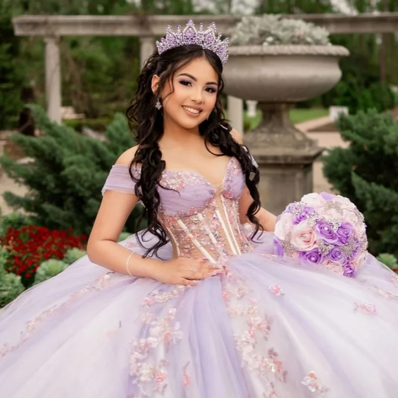 Сиреневое блестящее платье принцессы - Фотография_4