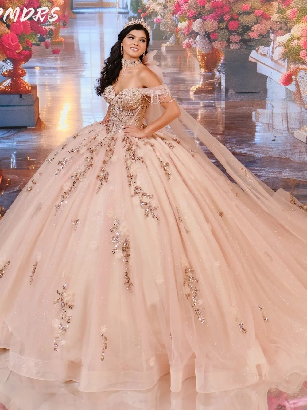 Романтическое платье quinceanera с открытыми плечами
