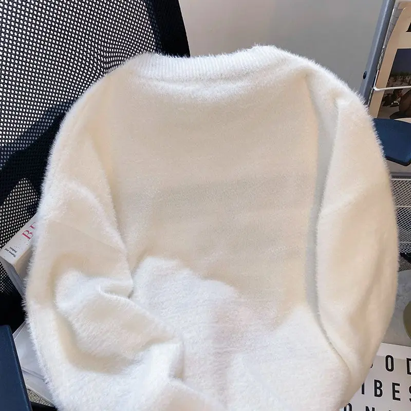 Жаккардовый свитер в стиле ретро с круглым вырезом и буквами - Фотография_3