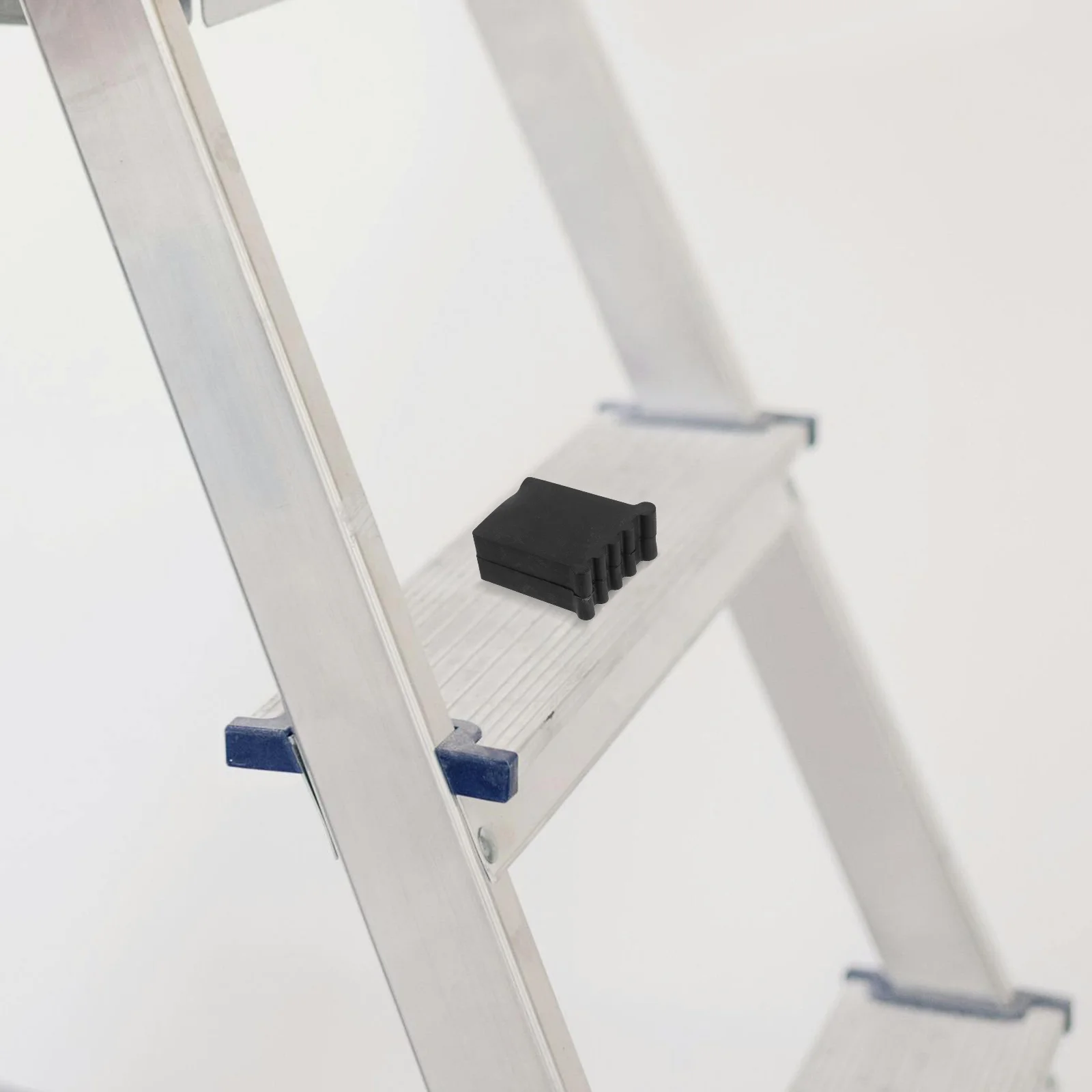 Нескользящие чехлы на ножки лестницы - Фотография_6