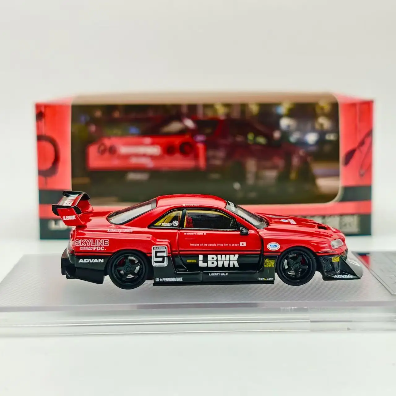 Модель призмы 1:64 nissan skyline - Фотография_4