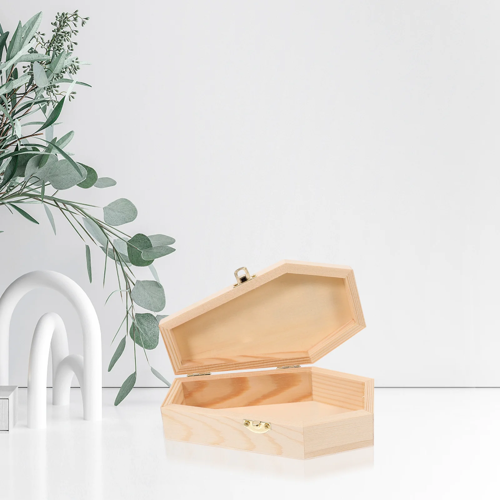 Маленькая деревянная коробка для конфет в виде гроба - Фотография_3