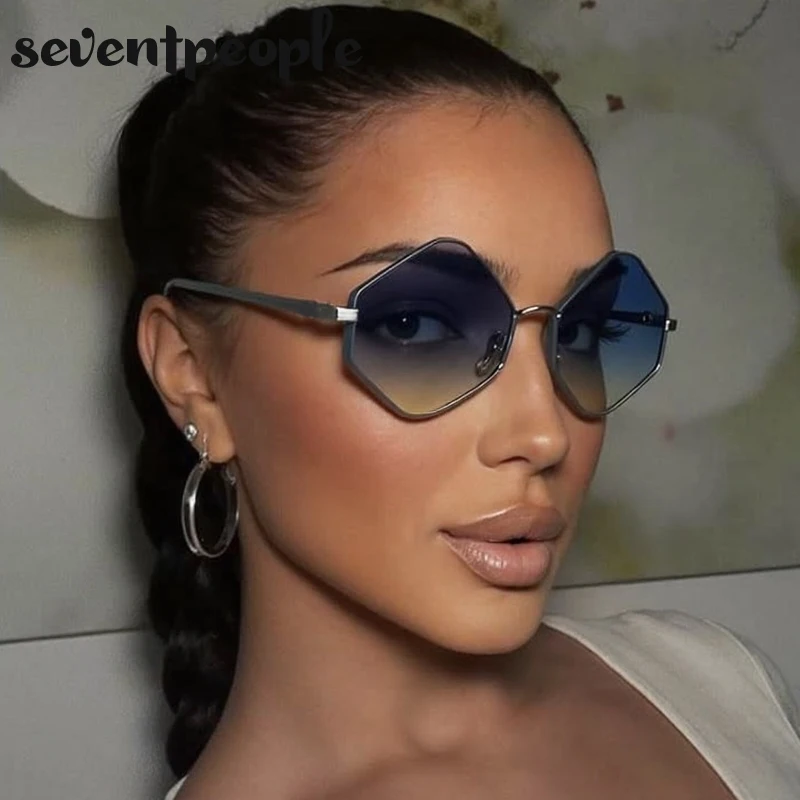 Женские солнцезащитные очки в стиле - Фотография_3