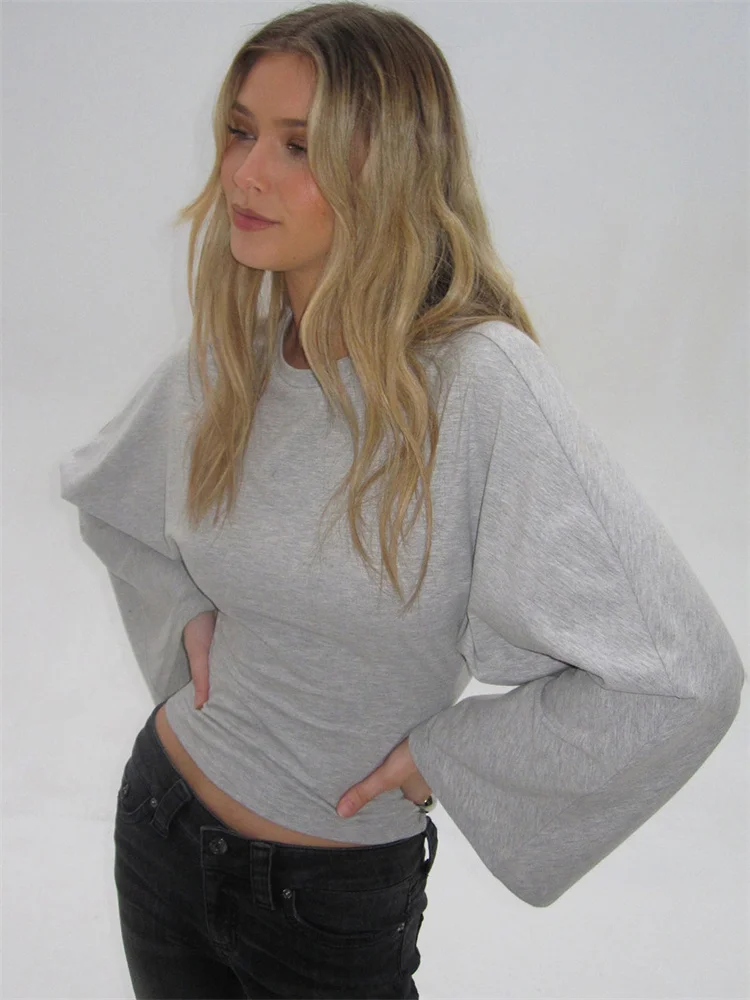 Белая повседневная осенняя футболка tossy - Фотография_4