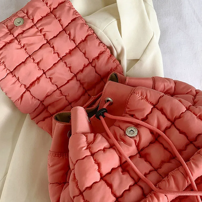 Пушистый клетчатый рюкзак - Фотография_3