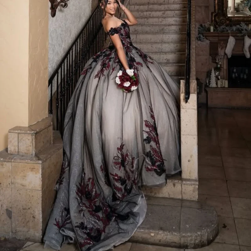 Блестящее темно-серое платье quinceanera с открытыми плечами - Фотография_2