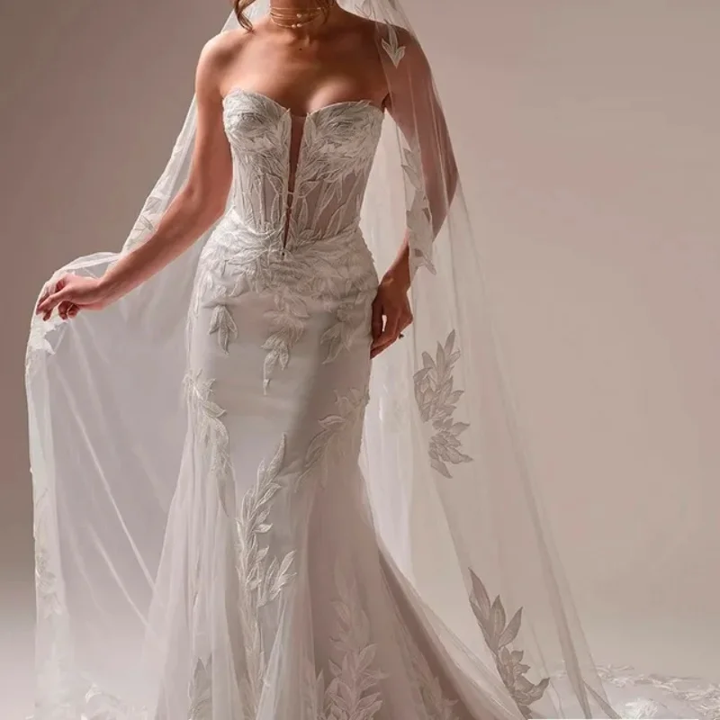 Свадебные платья цвета слоновой кости с открытыми плечами