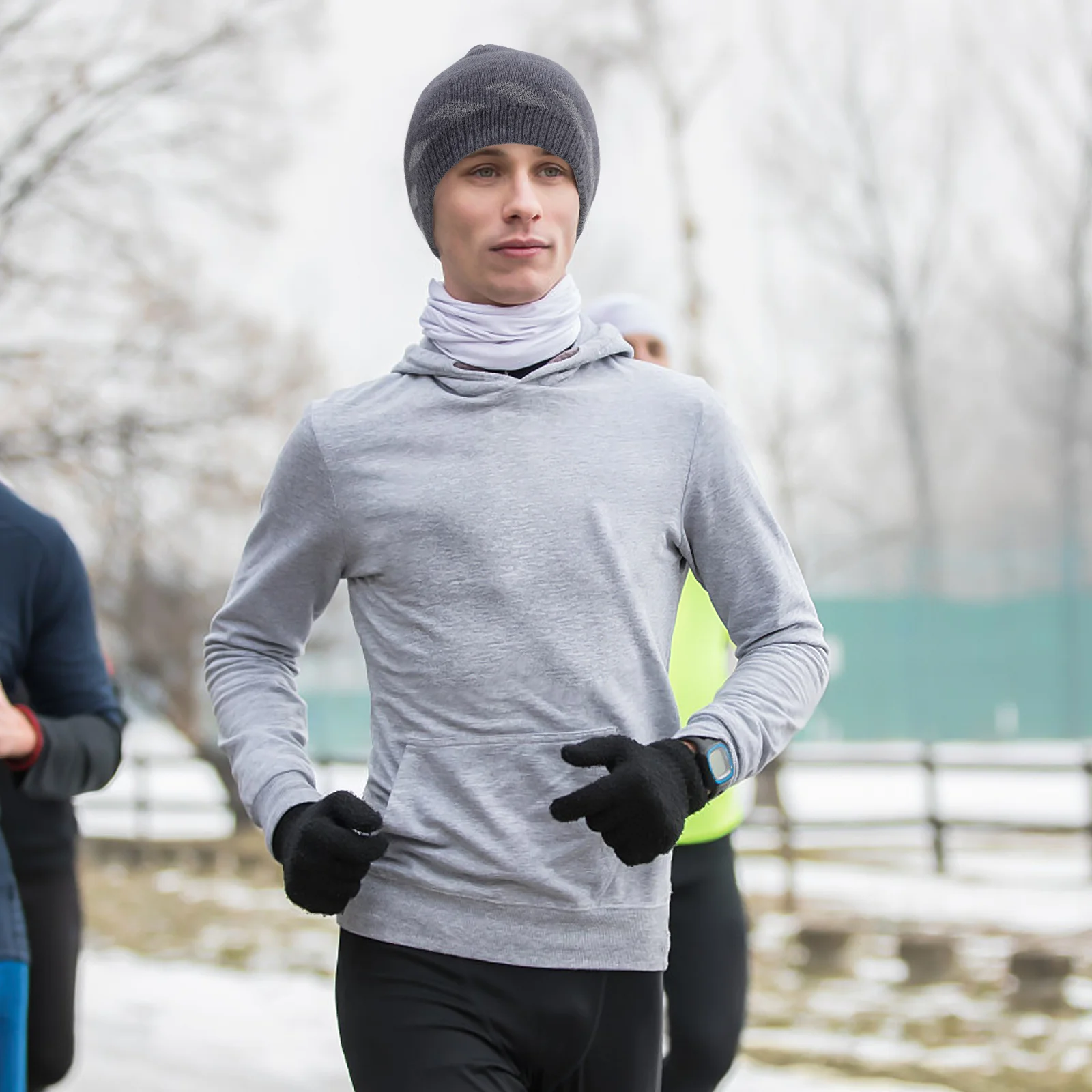 Уличная светоотражающая вязаная ветрозащитная шапка