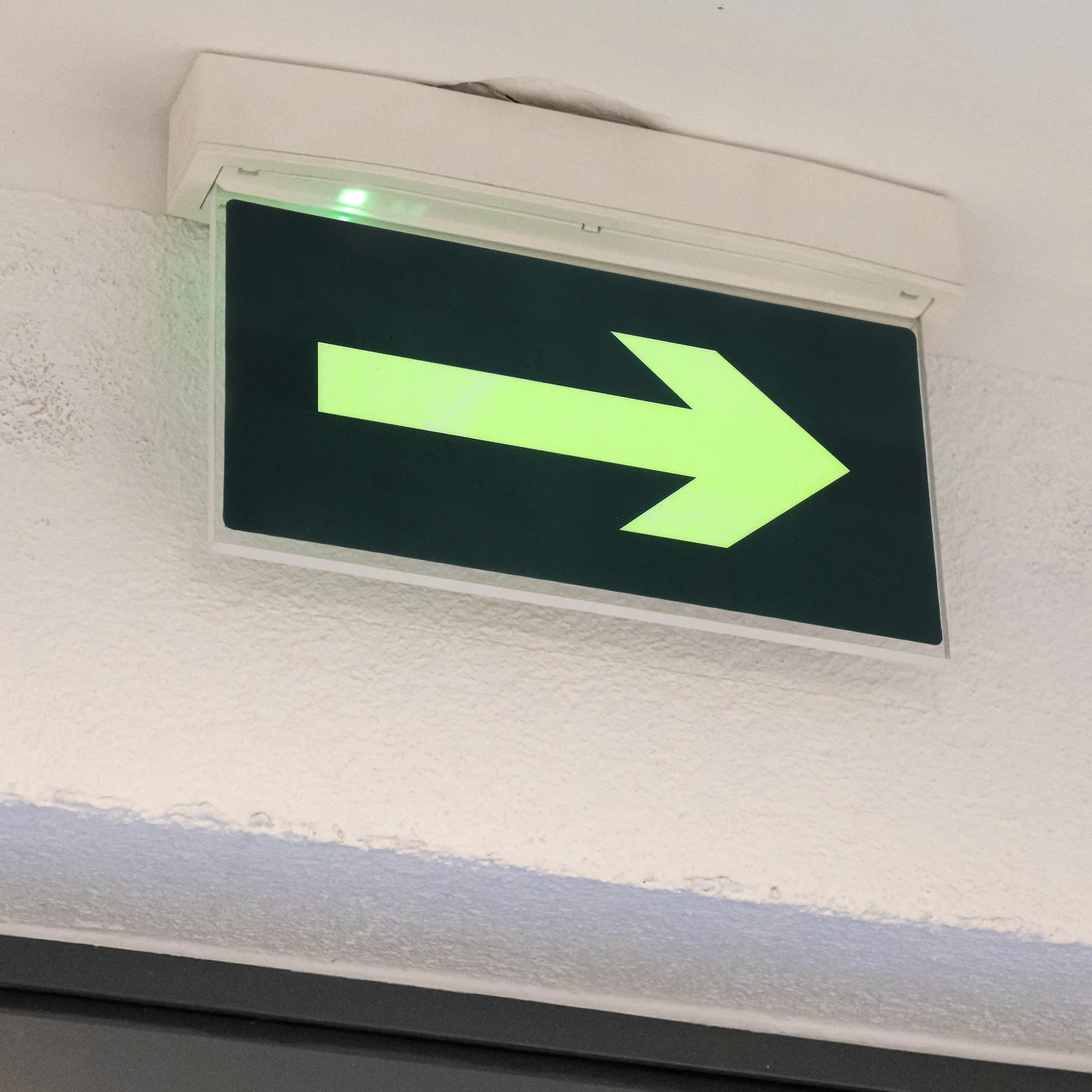 Светящиеся в темноте водонепроницаемые наклейки со стрелками