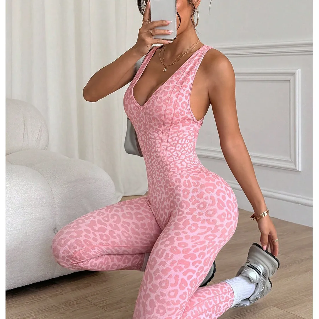 Расклешенные комбинезоны без рукавов для женщин - Фотография_4