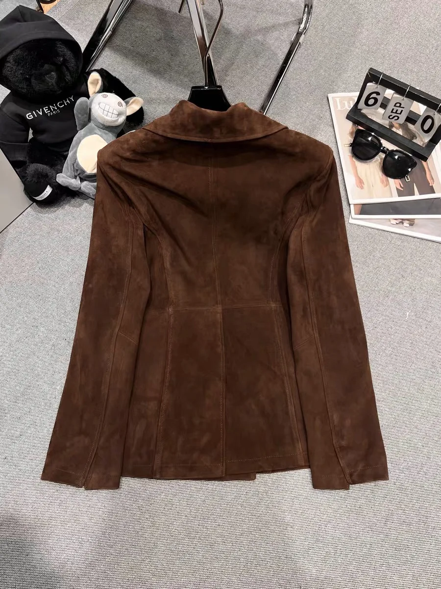 Двубортные куртки из замши и овчины - Фотография_5