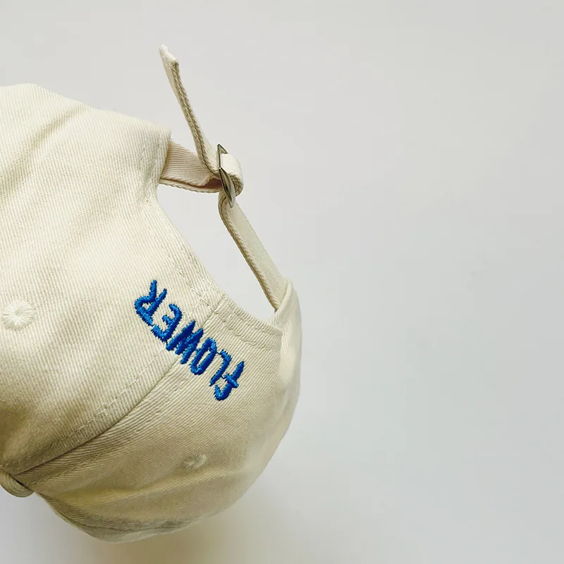 Детская бейсболка с милым цветком - Фотография_5