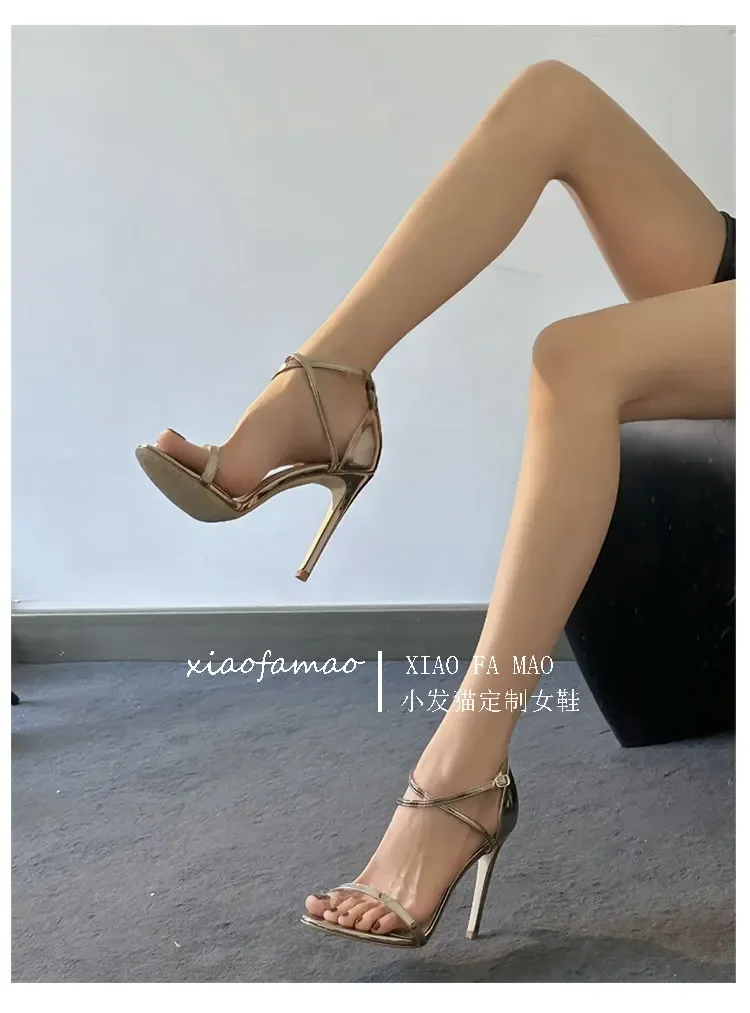 Новые летние босоножки телесного - Фотография_6