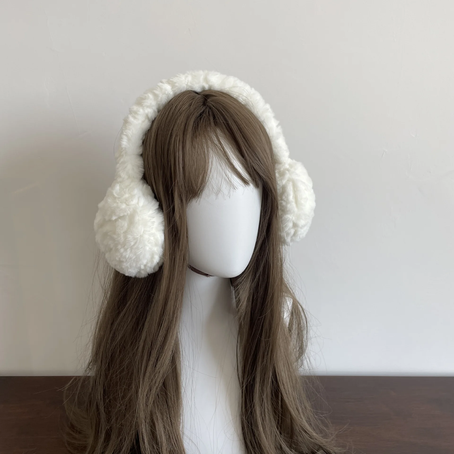 Белые длинношерстные плюшевые наушники из искусственной шерсти - Фотография_4