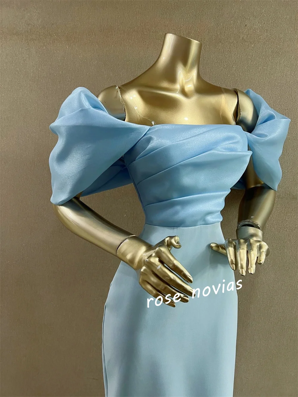 Прямые длинные платья из джерси со складками по индивидуальному заказу - Фотография_4