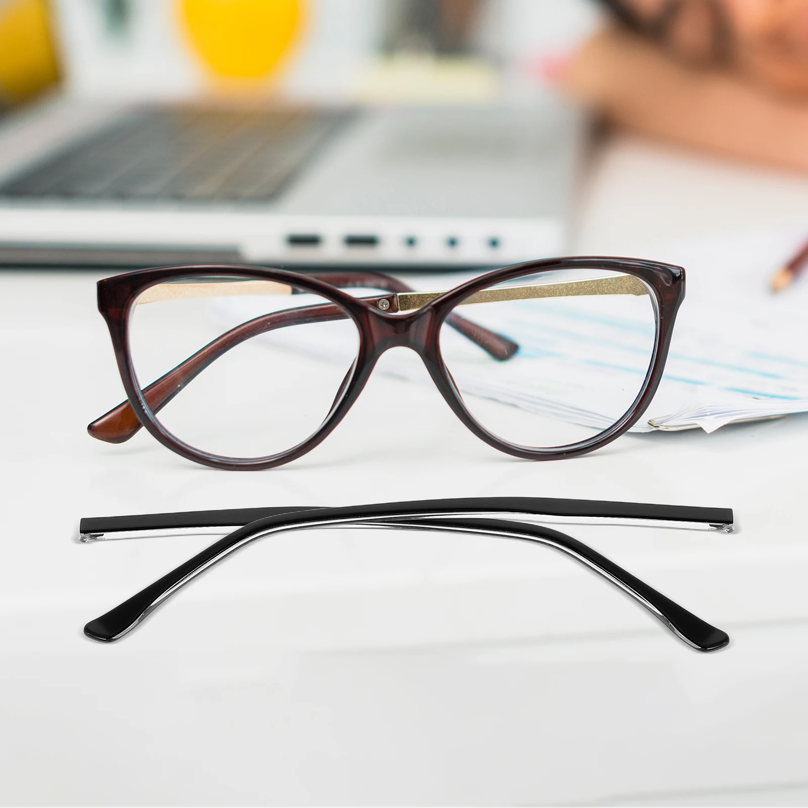 1 пара сменных очков