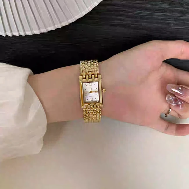 Стильные золотые квадратные часы ручной работы в стиле ретро - Фотография_2