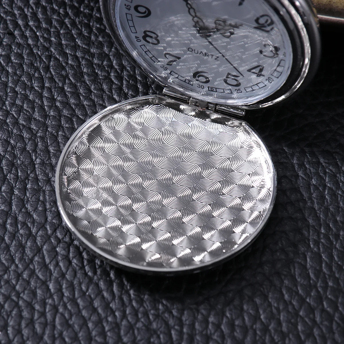 Винтажные карманные часы