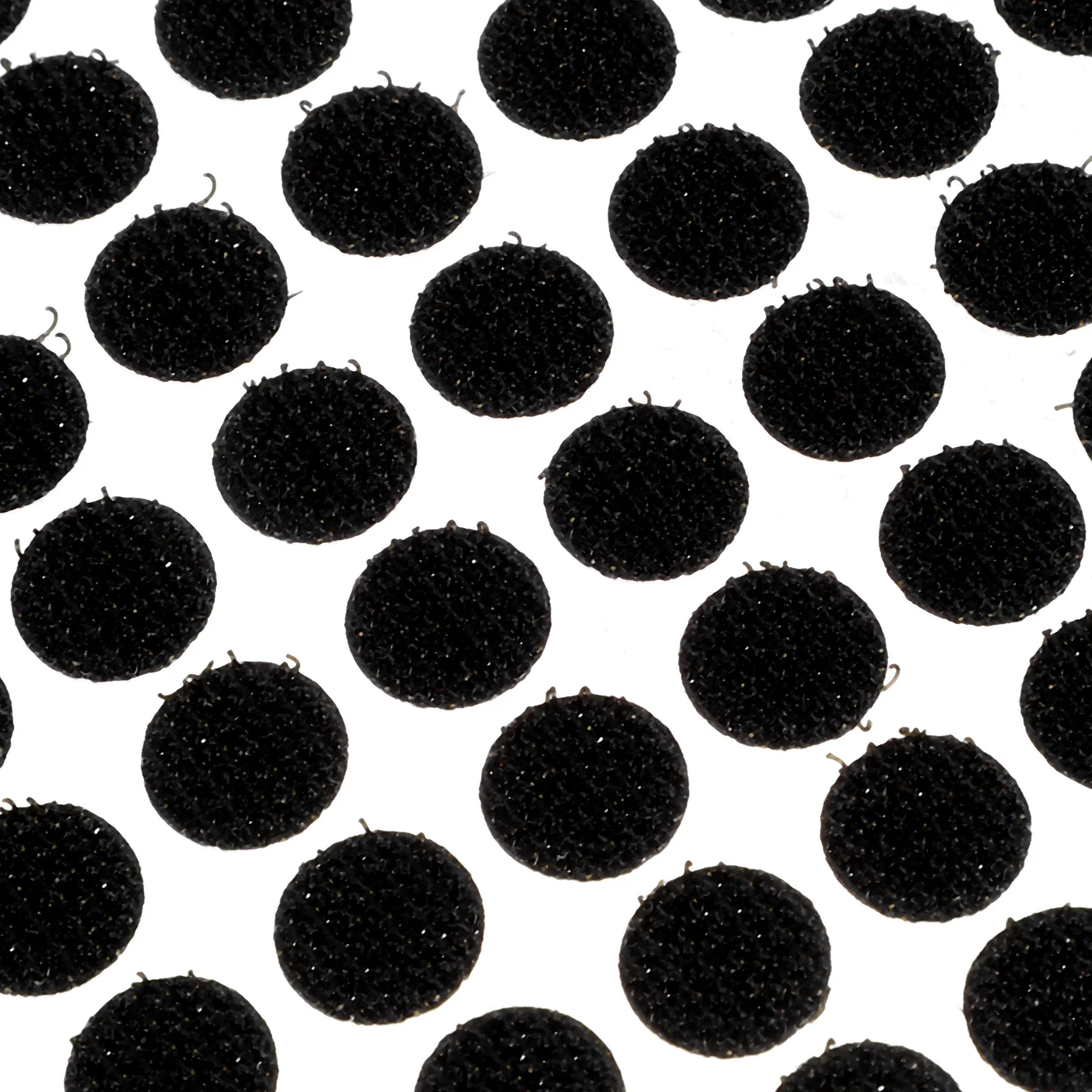 Съемные многоразовые захваты для ковров