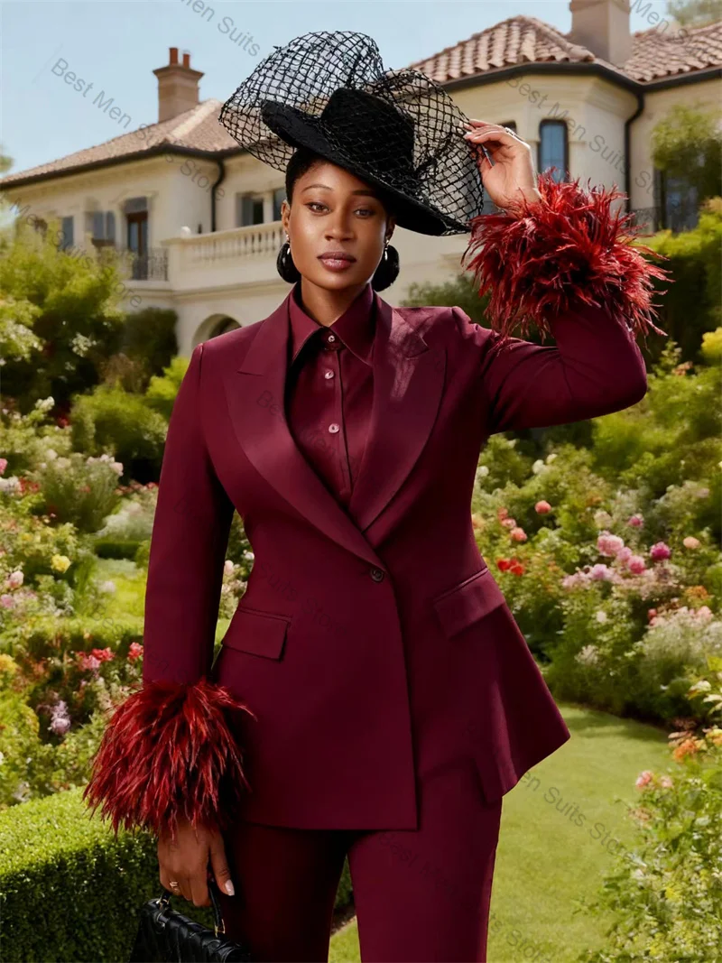 Бордовый женский костюм и брюки - Фотография_3